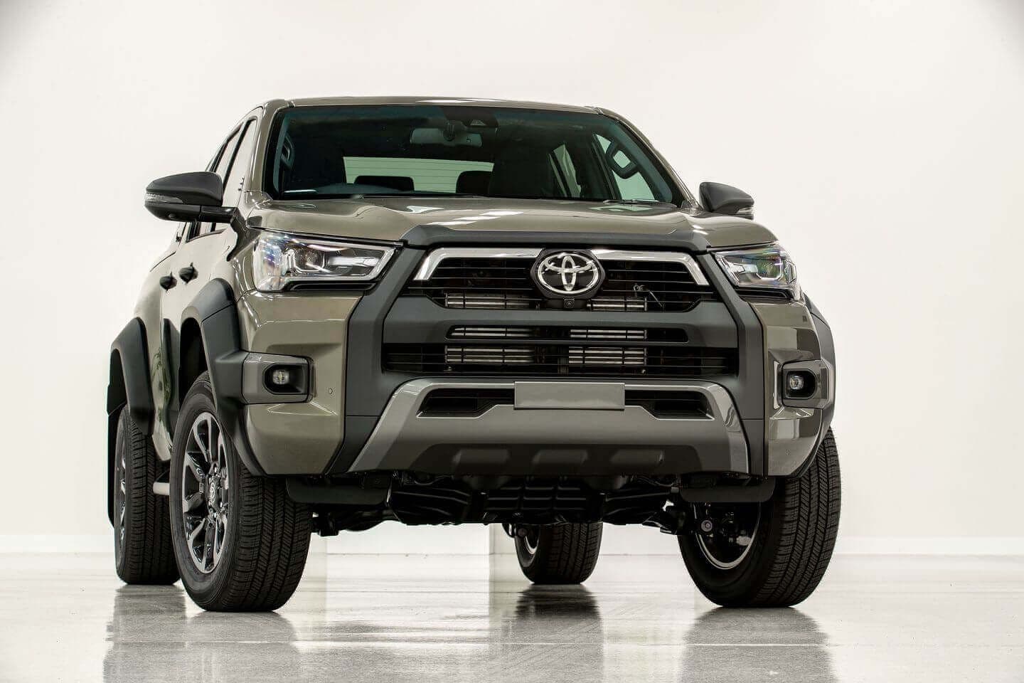 Toyota 2022 Hilux Rogue 4x4 - Image 1